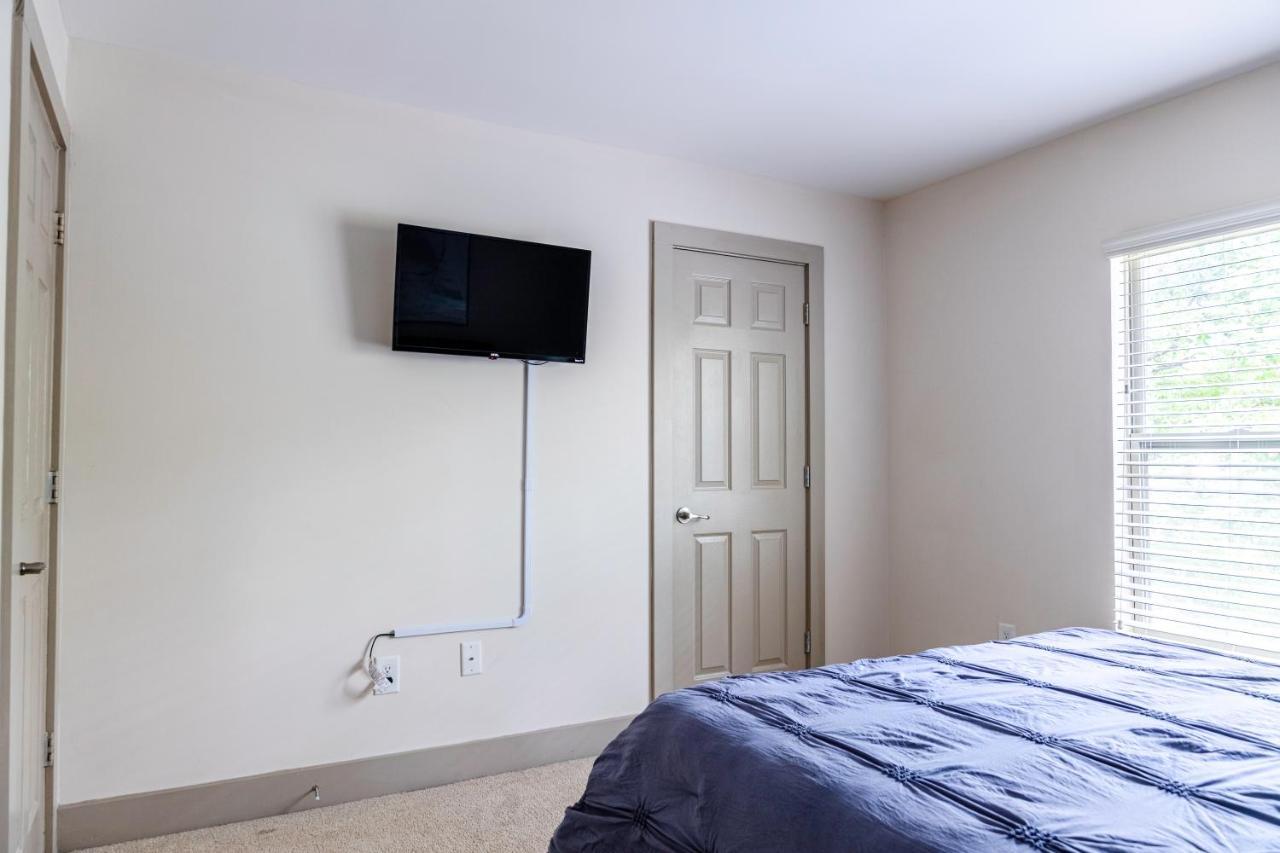 Cozy Townhouse In The Heart Of The City! Атланта Екстер'єр фото